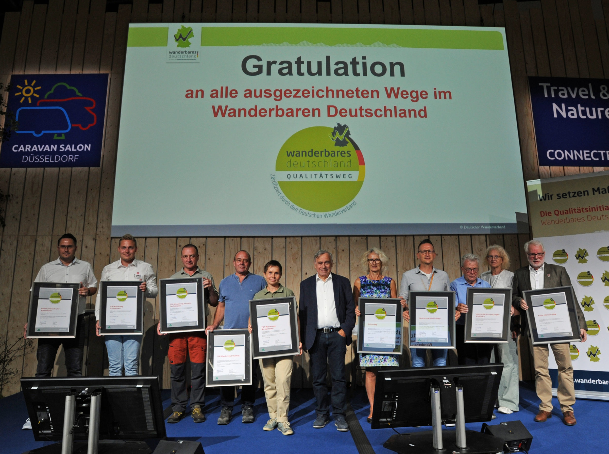 Urkundenverleihung CaravanSalon 2022_DWV_J.Kuhr